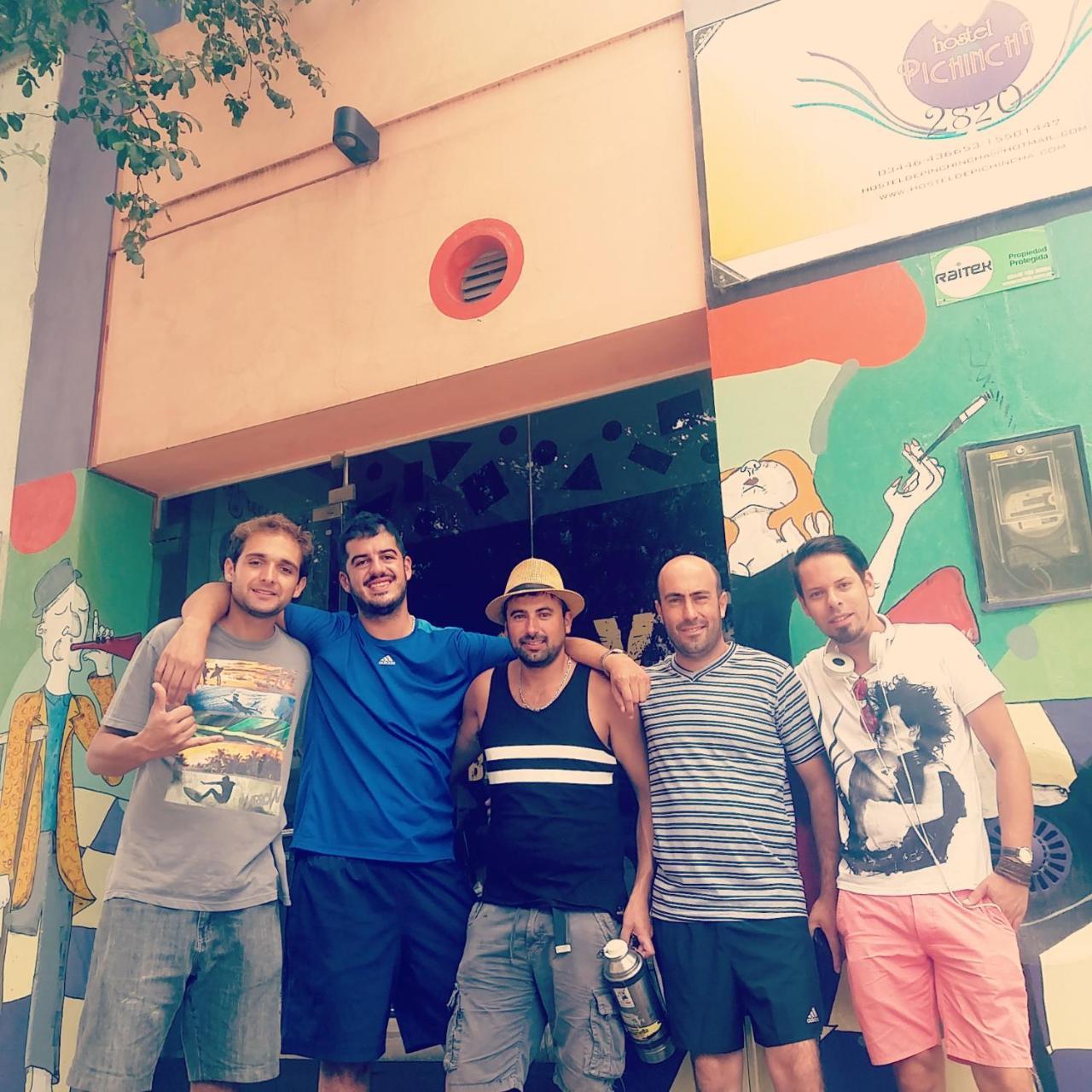 Hostel De Pichincha Gualeguaychú Exteriör bild